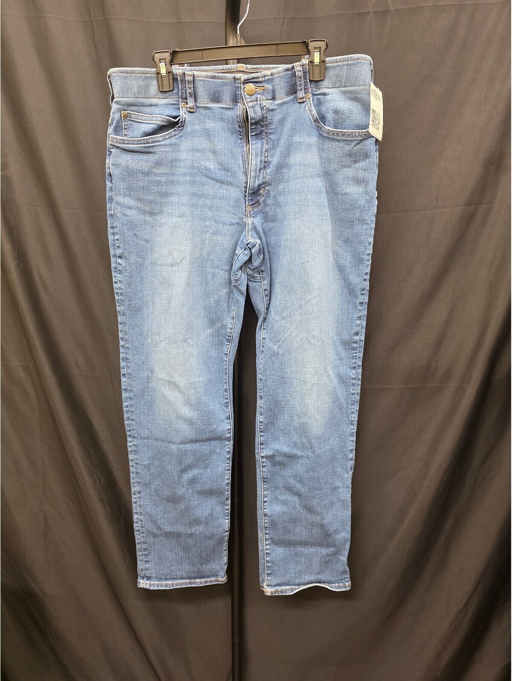 LEE EXTREME MOTION REGULAR STRAIGHT JEAN SPACE IRIS 38W X 32L